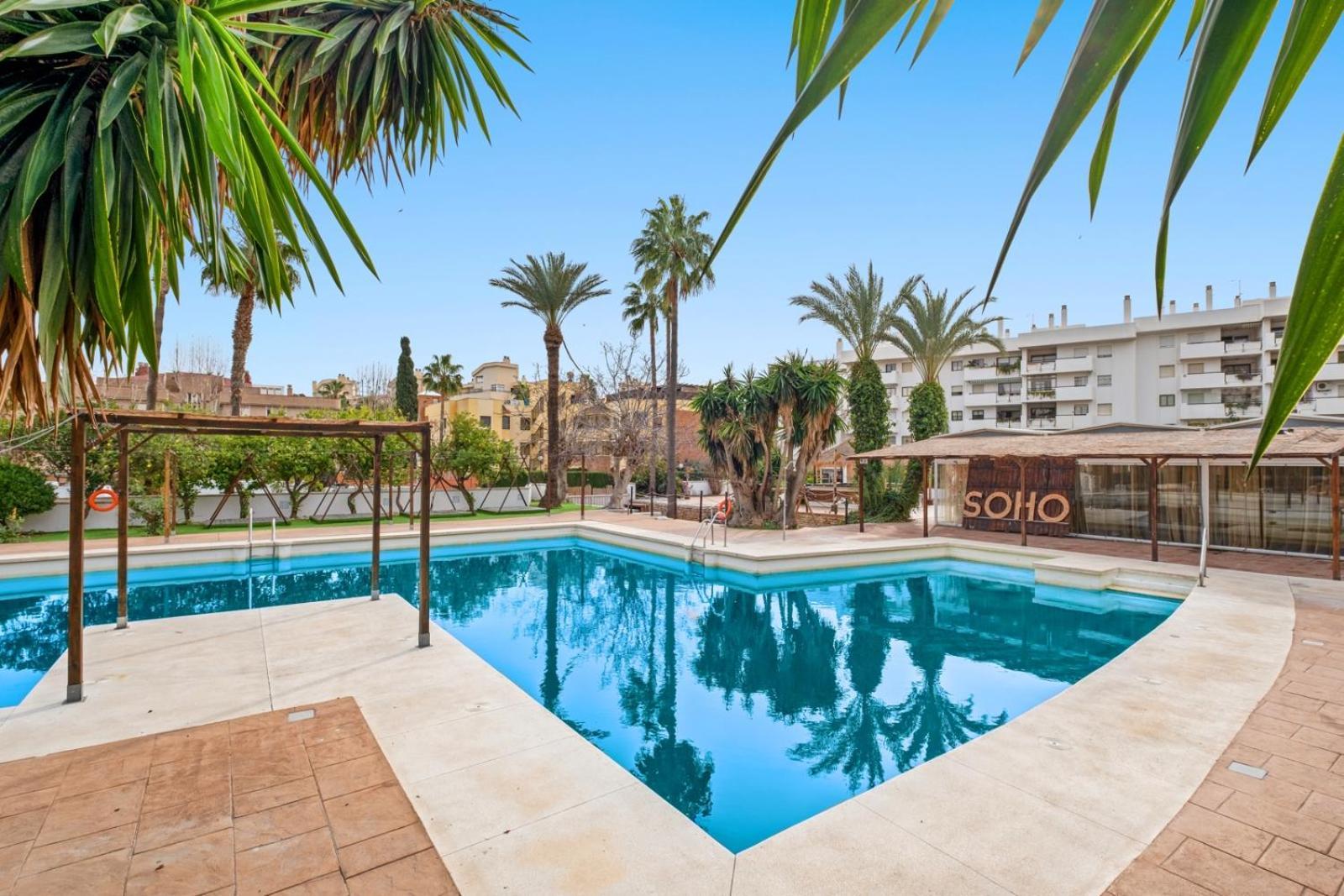 Piso Con 2 Habitaciones, 2 Terrazas Y Piscina Torremolinos Exterior foto